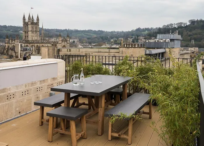 Hiding Space - Trim Street Apartments Bath